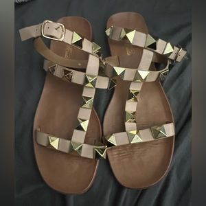 Shop Talulah sandals size 9